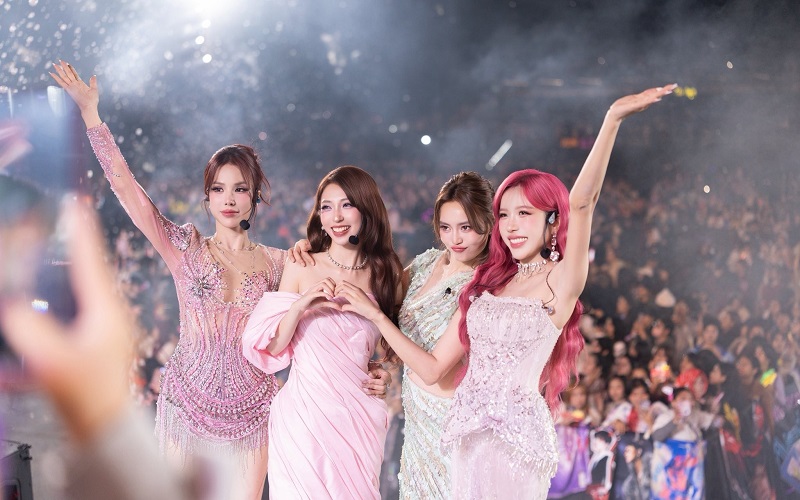 ca-si-trang-phap-la-ai-1