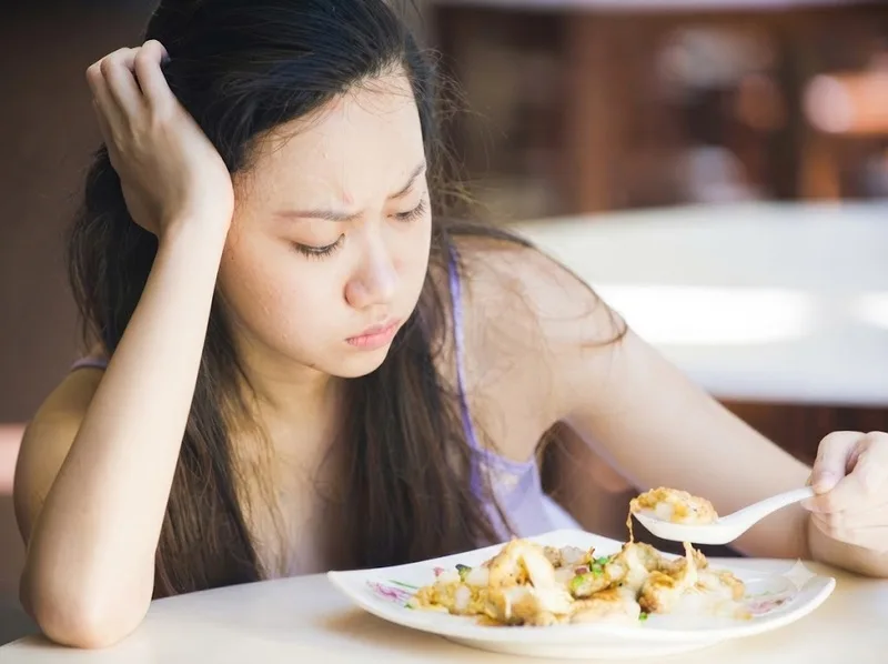 Kiêng khem quá mức có thể làm khẩu phần thiếu dưỡng chất cần thiết